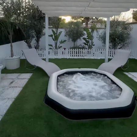 Sunset Villa *